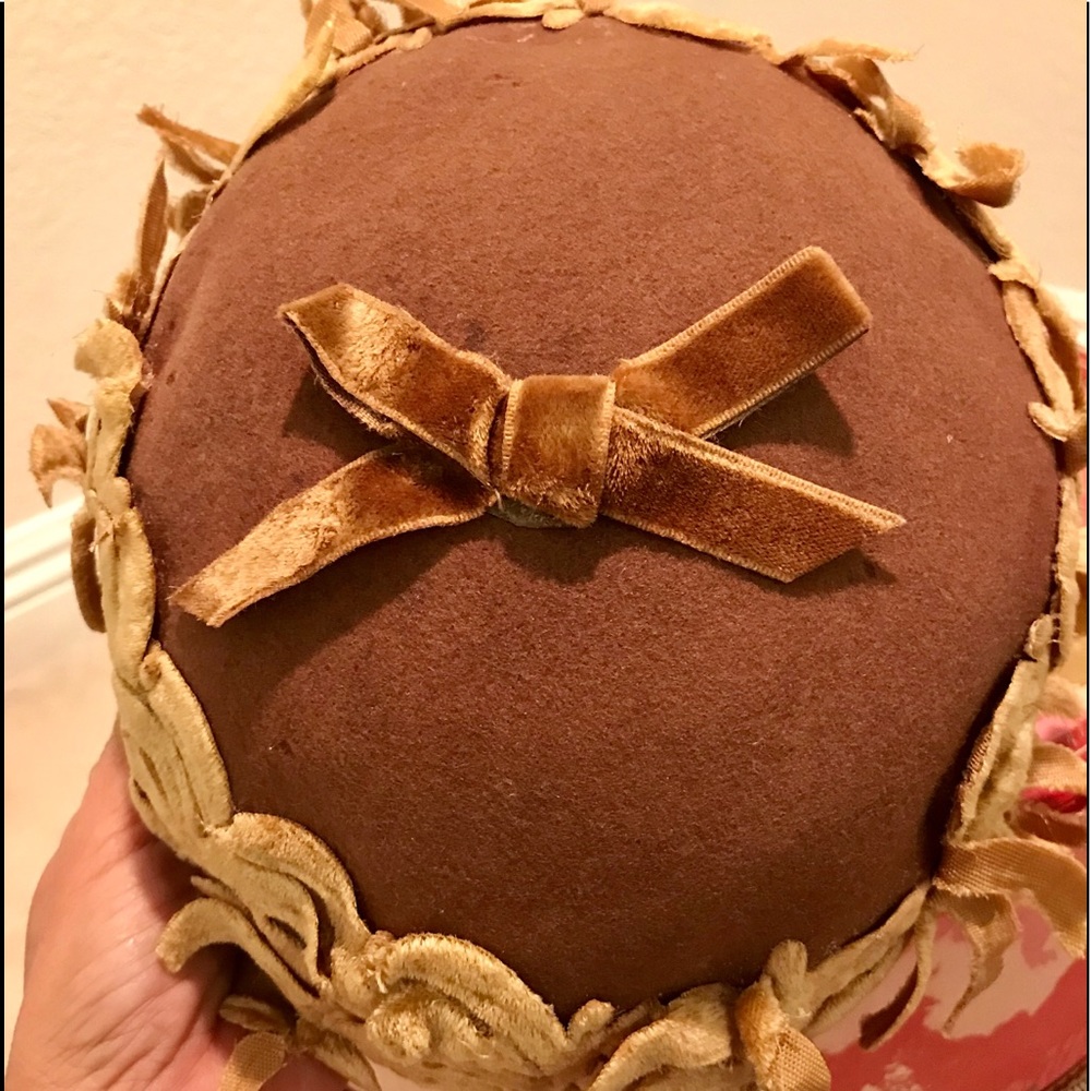Brown unique wool vintage hat.